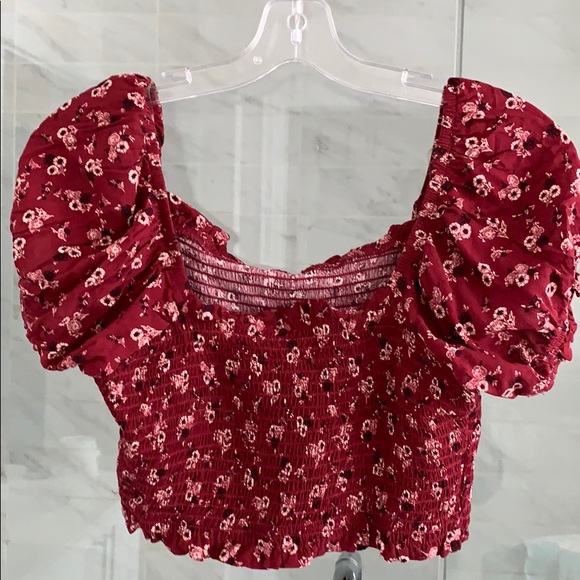 New | Short Sleeve floral crop top - Picture 6 of 6